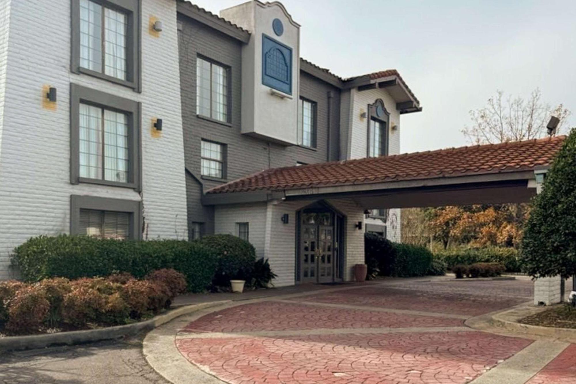 Days Inn By Wyndham Augusta Washington Rd Exteriör bild